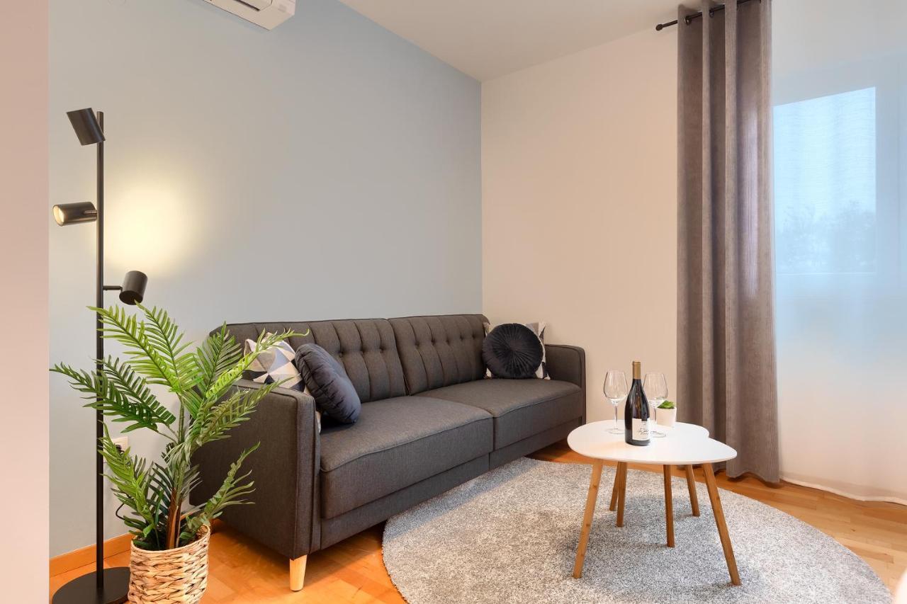 רוביני Apartment N&N מראה חיצוני תמונה