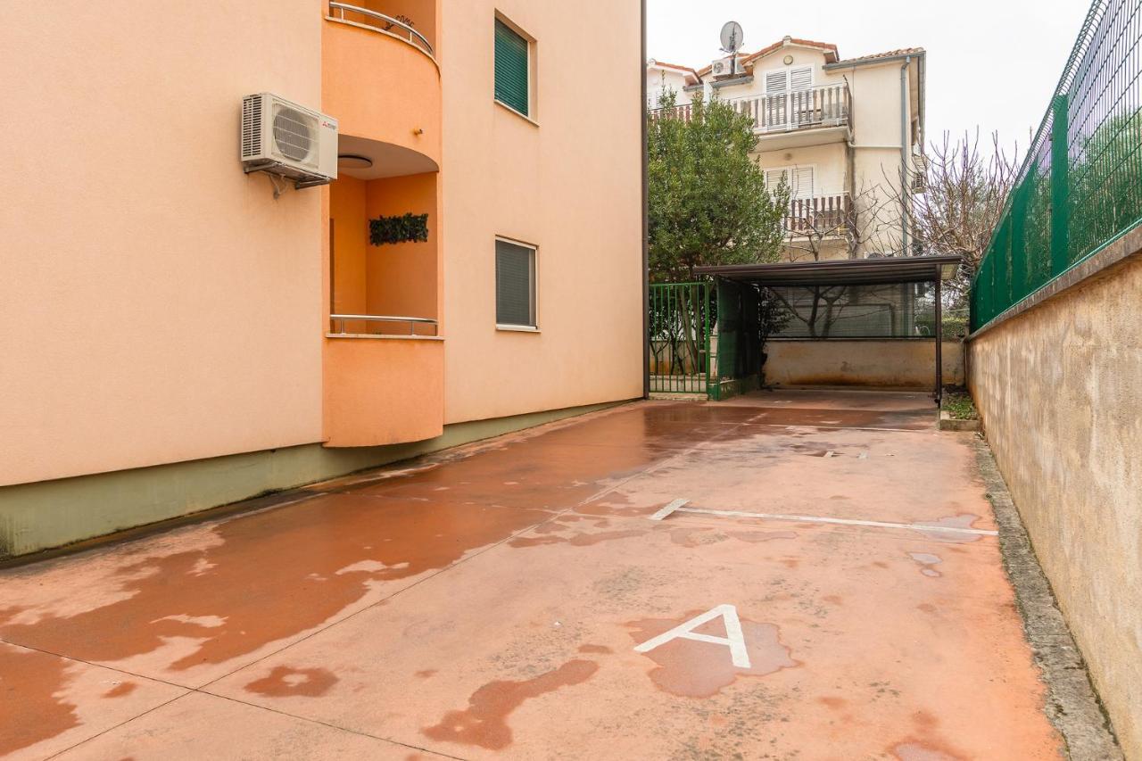 רוביני Apartment N&N מראה חיצוני תמונה